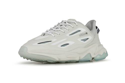 giày thể thao Adidas